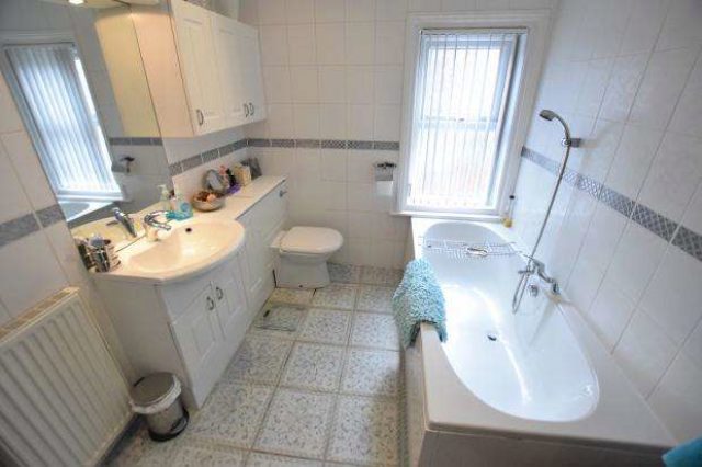  Image of 3 bedroom Cottage for sale in Avenue Cottages Londesborough Road Scarborough YO12 at Avenue Cottages  Scarborough, YO12 5AG